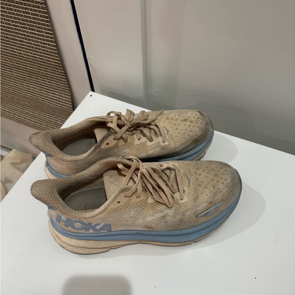Hokas women’s size 9